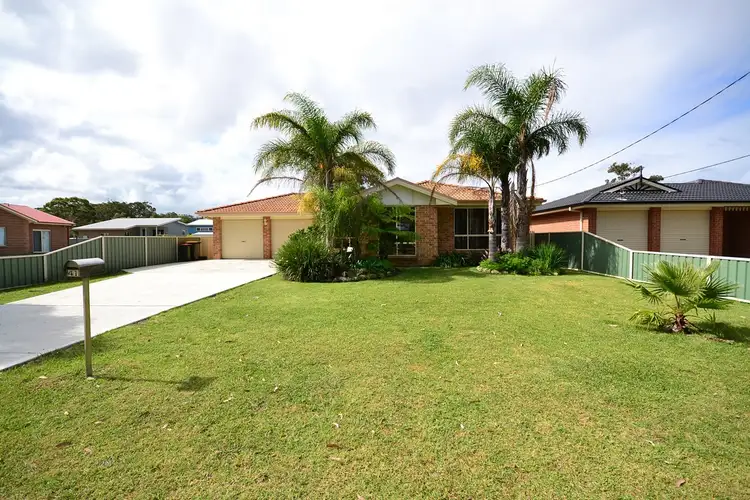 41 Emmett Street, Callala Bay NSW 2540