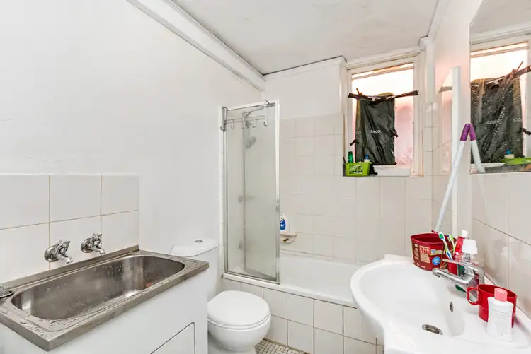 Sixth view of Homely apartment listing, 2/17 Empire Street, Footscray VIC 3011