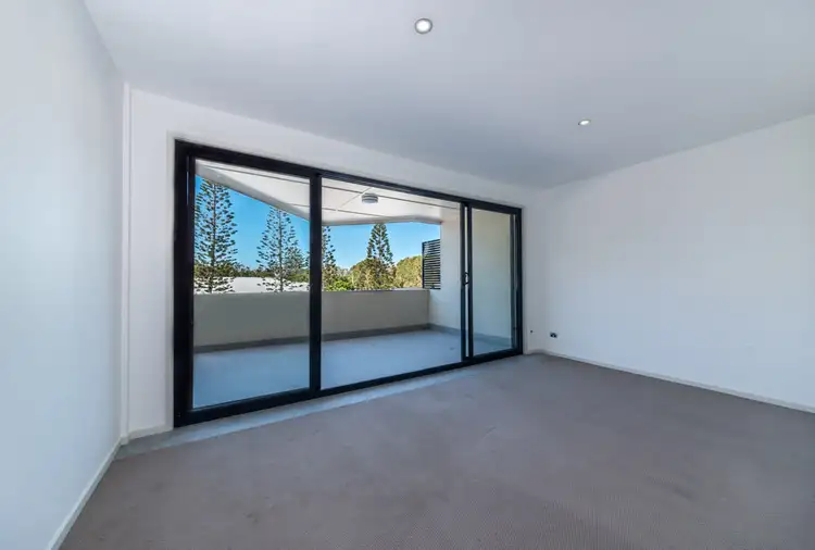 Fifth view of Homely unit listing, 4/21 Mudjimba Esplanade, Mudjimba QLD 4564