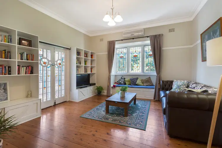 12 Foster Street, Helensburgh NSW 2508