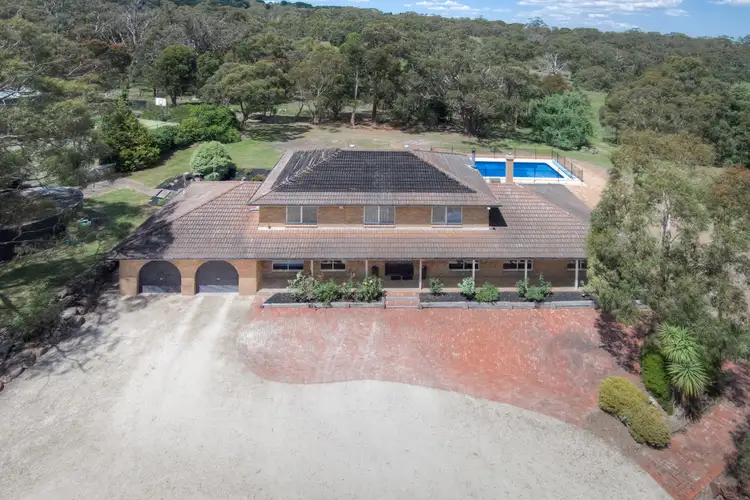 72 Outawood Rise, Gisborne VIC 3437