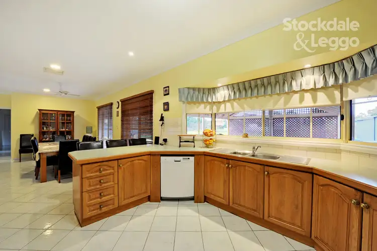 Sixth view of Homely house listing, 3 Reynolds Court, Shepparton VIC 3630