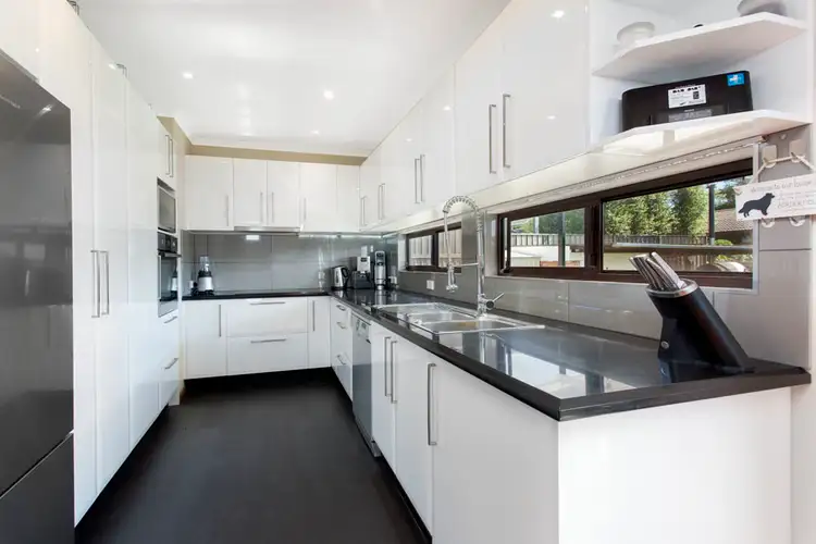 92 Undola Road, Helensburgh NSW 2508