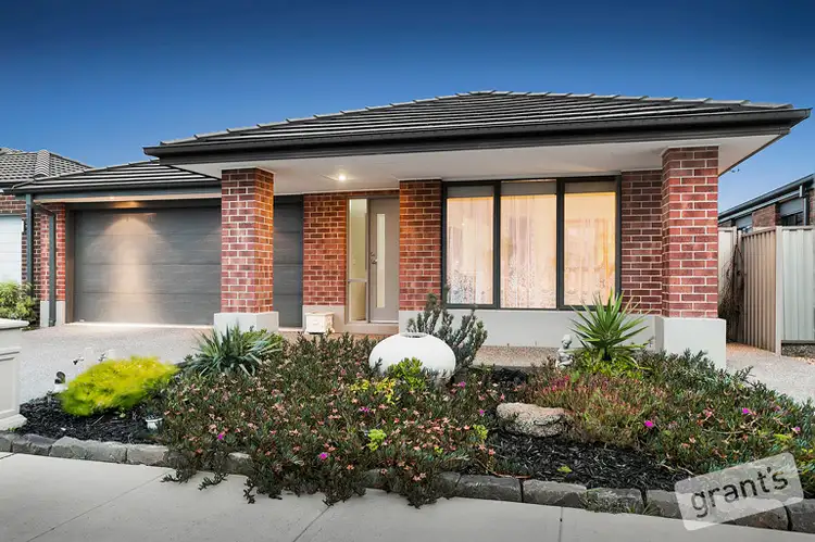 16 Unicorn Street, Pakenham VIC 3810
