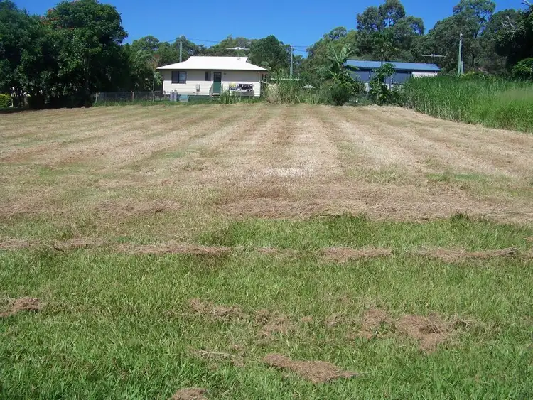 6 Coffea St, Macleay Island QLD 4184