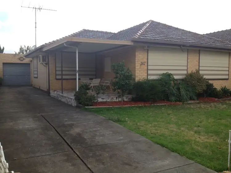 8 Alexina Street, St Albans VIC 3021