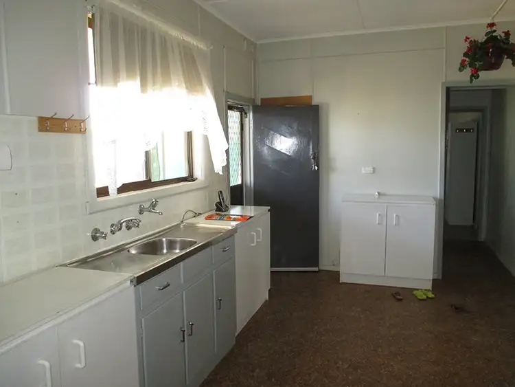Seventh view of Homely house listing, 105 Sutcliff Street, Sea Lake VIC 3533