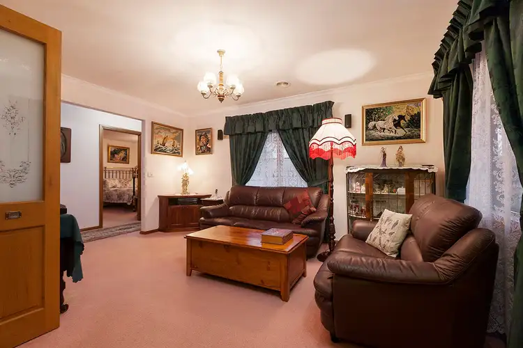 Fourth view of Homely house listing, 1 Bree Court, Berwick VIC 3806