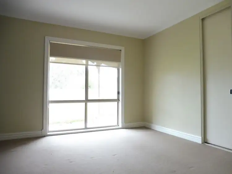 Sixth view of Homely house listing, 5 HOWITT COURT, Lindenow VIC 3865