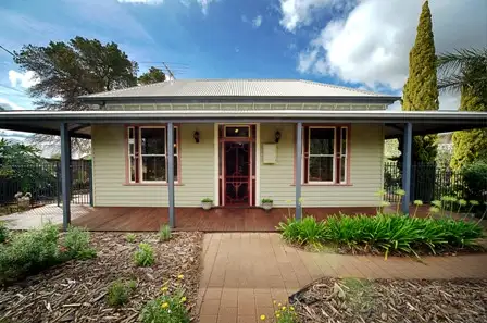 76 Gisborne Road, Bacchus Marsh VIC 3340