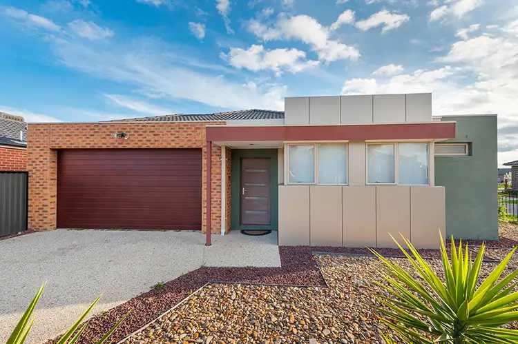 Main view of Homely house listing, 21 Rainham Avenue, Craigieburn VIC 3064