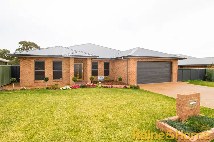 25 Lincoln Parkway, Dubbo NSW 2830