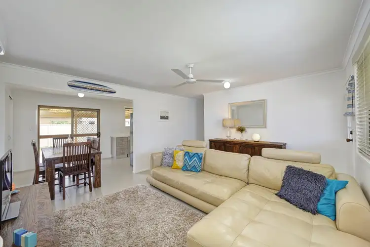 1 McLachlan Drive, Avenell Heights QLD 4670