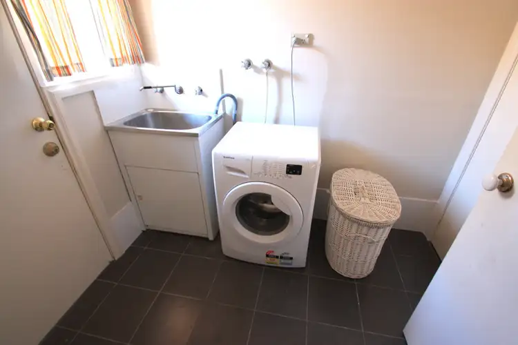 Sixth view of Homely house listing, 6/2 Kenneally Street, Kooringal NSW 2650