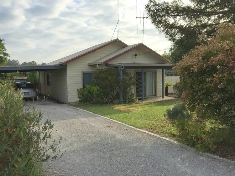 25 Stirling Street, Orbost VIC 3888
