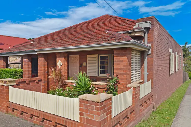 76 Tennyson Road
