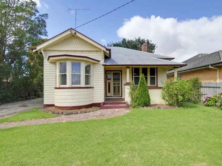 12 Dougherty Street, Yarram VIC 3971