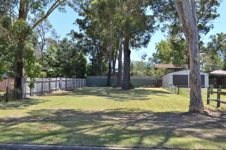 17 Bruce Street, St Georges Basin NSW 2540