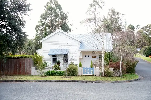 1 Ebury Street, Bundanoon NSW 2578