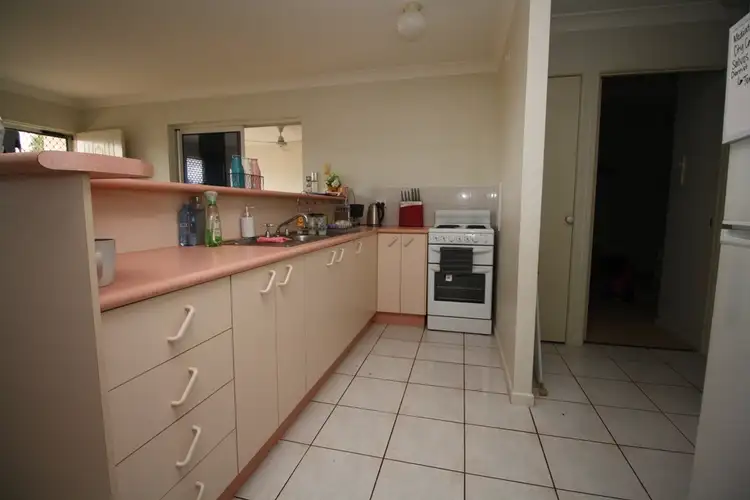 Seventh view of Homely unit listing, 3/3 Jermyn Street, Hyde Park QLD 4812