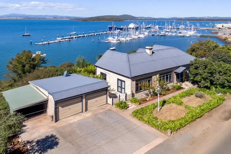148 Flinders Street, Beauty Point TAS 7270