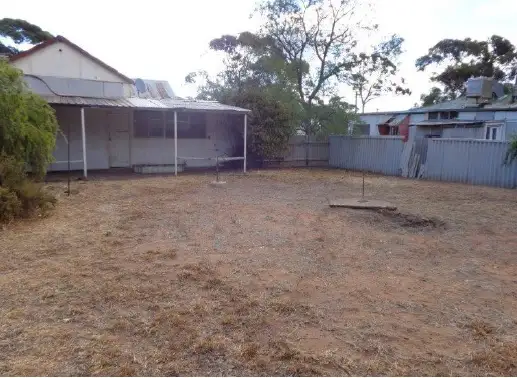 32 Brockman Street, Norseman WA 6443