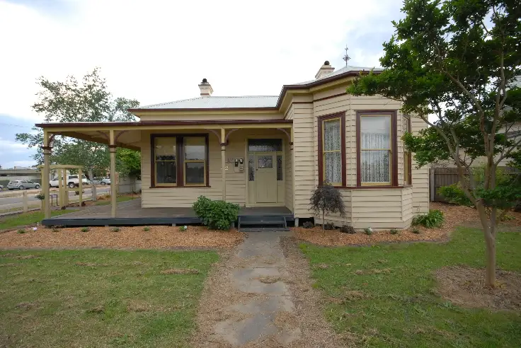 52 Pearson Street, Bairnsdale VIC 3875