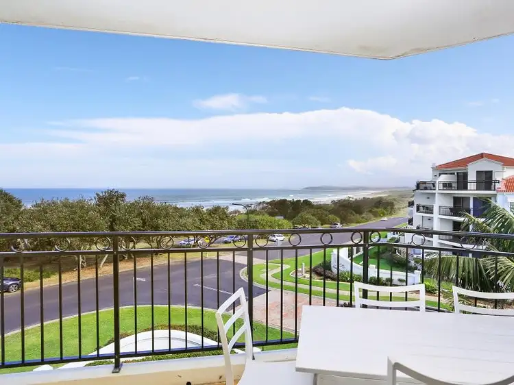 2-11, 18 Pacific Parade, Yamba NSW 2464