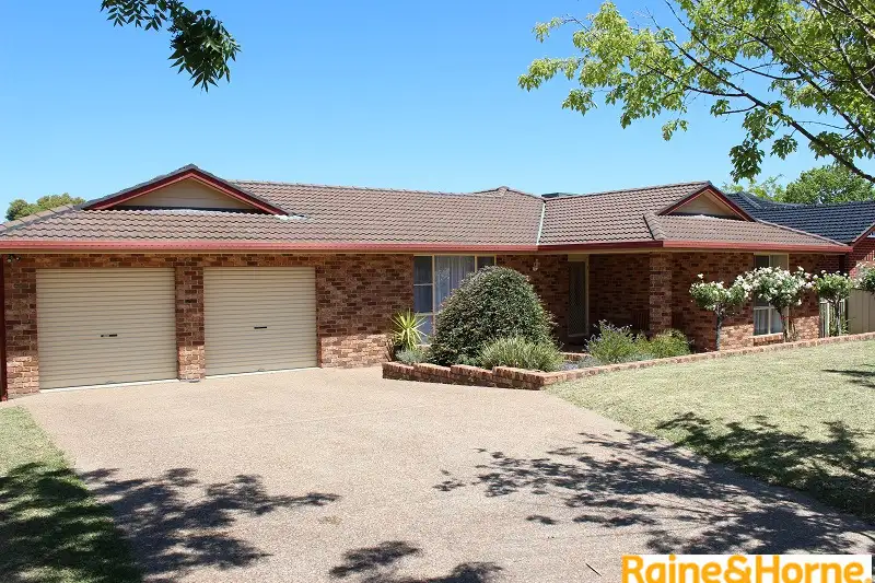 Main view of Homely house listing, 33 Overlanders Way, Tamworth NSW 2340