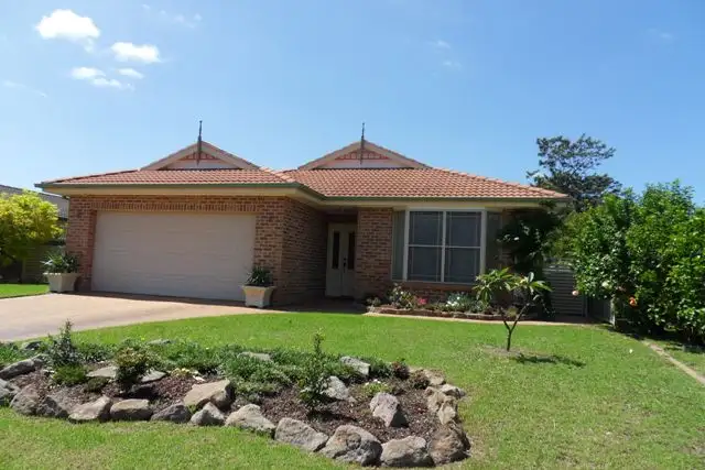 2 FINCH PLACE, Sussex Inlet NSW 2540