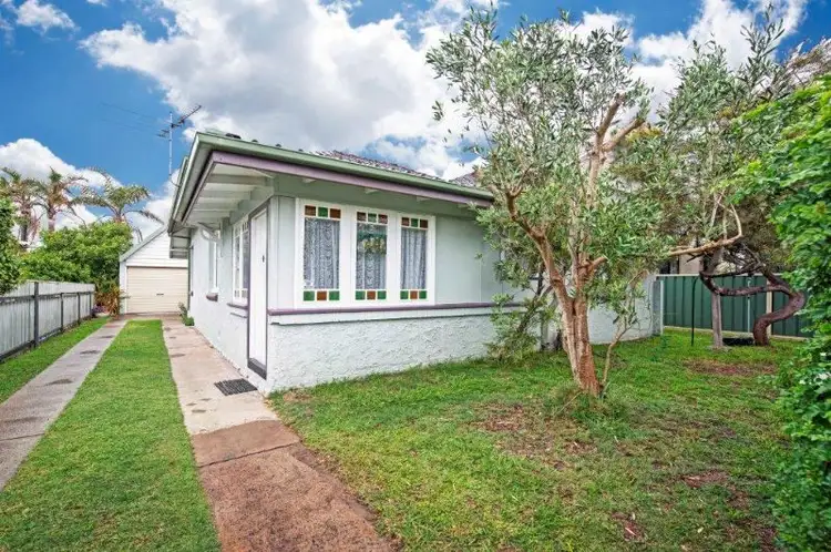 294 Fullerton Street, Stockton NSW 2295