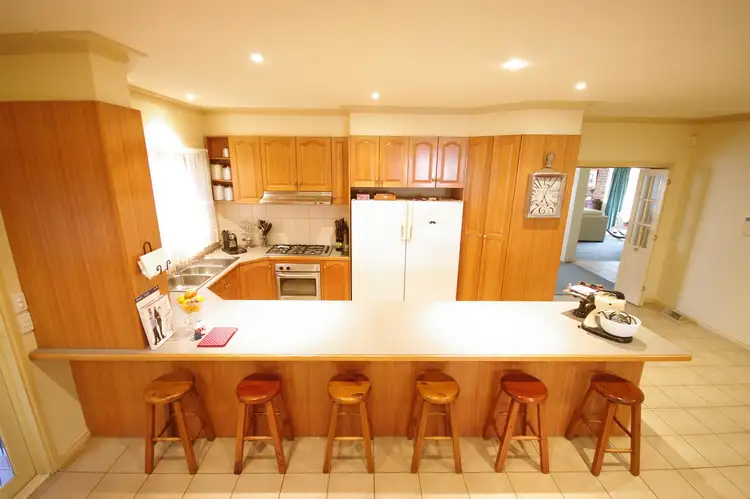 Fifth view of Homely house listing, 11 Erica Close, Endeavour Hills VIC 3802