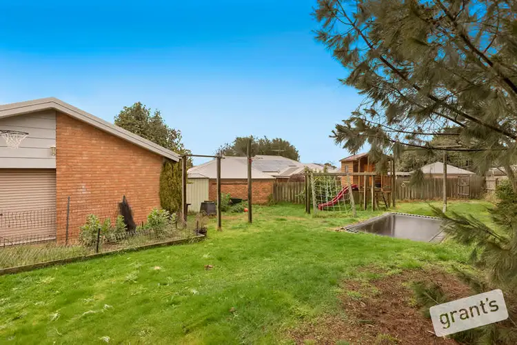 Fifth view of Homely house listing, 6 Maralee Court, Berwick VIC 3806