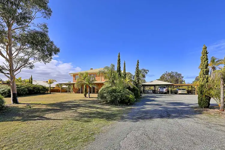 90 Mustang Road, Champion Lakes WA 6111