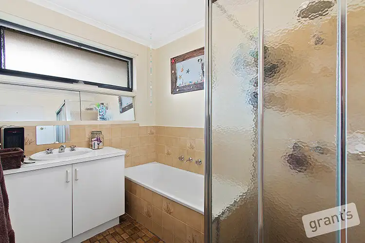 Seventh view of Homely house listing, 9 Phillip Court, Cranbourne North VIC 3977