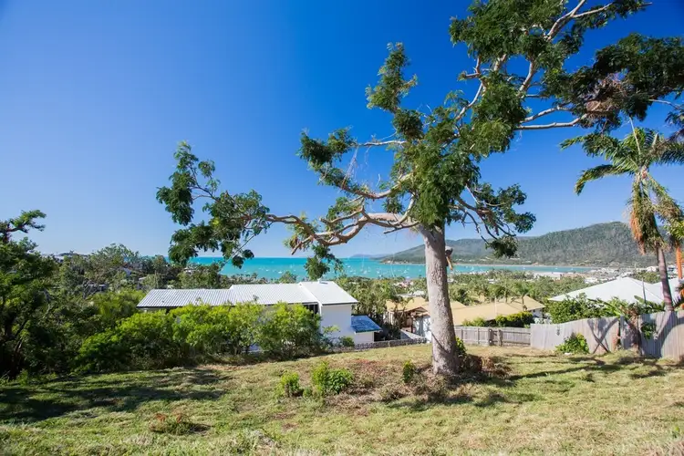3 Nara Avenue, Airlie Beach QLD 4802