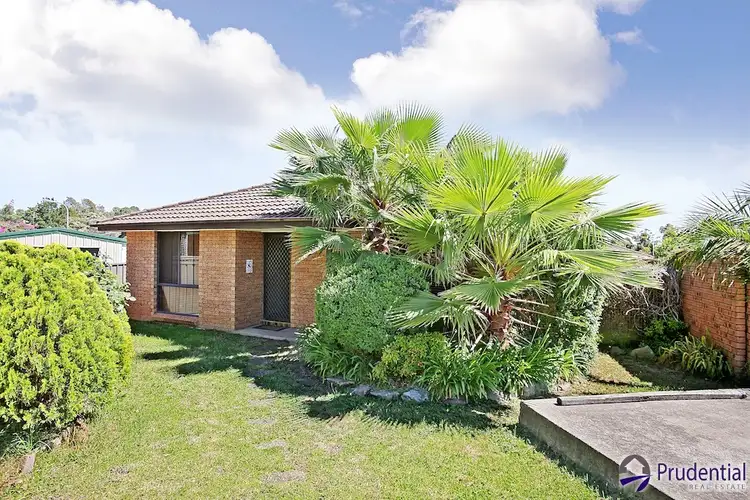 15B Lorenzo Crescent, Rosemeadow NSW 2560