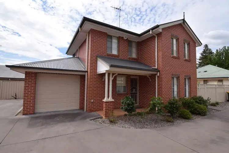 2/126 Howick Street, Bathurst NSW 2795