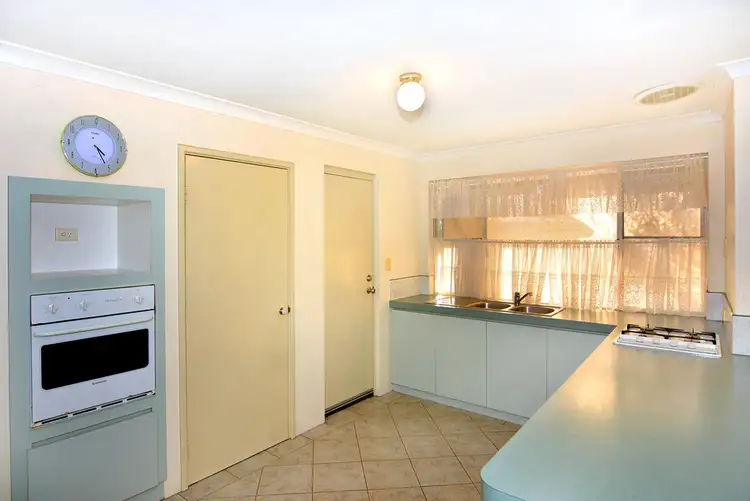 Sixth view of Homely unit listing, 1/18 Pigeon Court, Eaton WA 6232