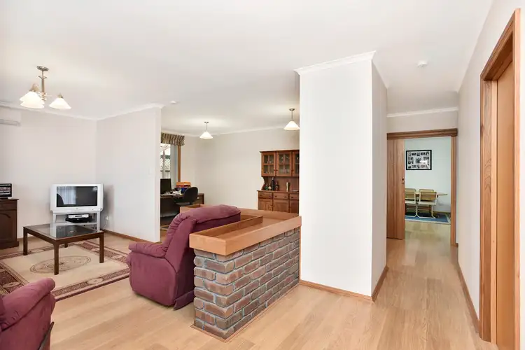 Fifth view of Homely house listing, 7 Elberry Close, Moana SA 5169