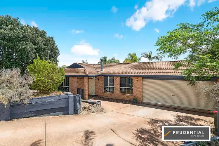 5 Chang Place, Kearns NSW 2558