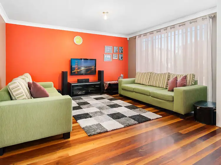 Second view of Homely house listing, 7 Sunrise Place, Horningsea Park NSW 2171