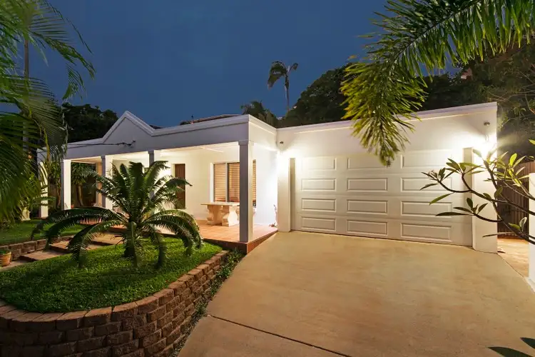 10 Warana Street, Noosa Heads QLD 4567