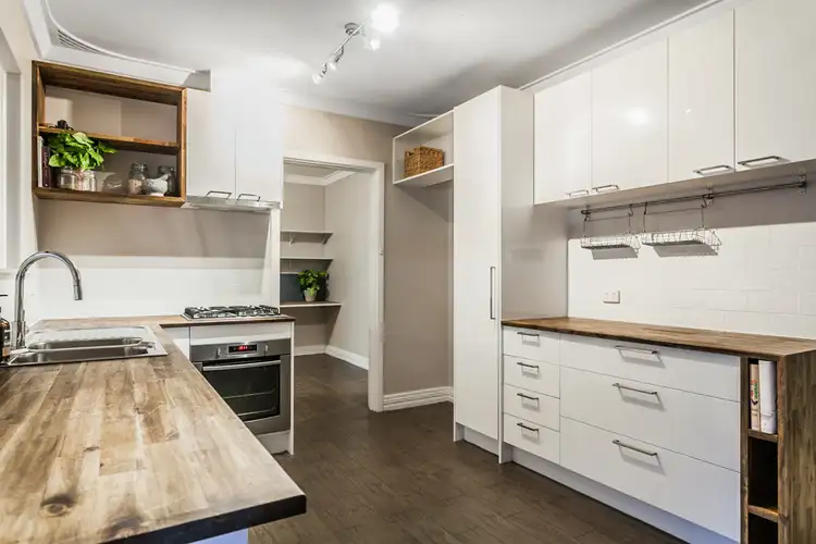 18 Isaac Way, Calista WA 6167