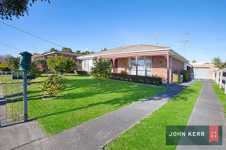 33 Abbott Street, Moe VIC 3825