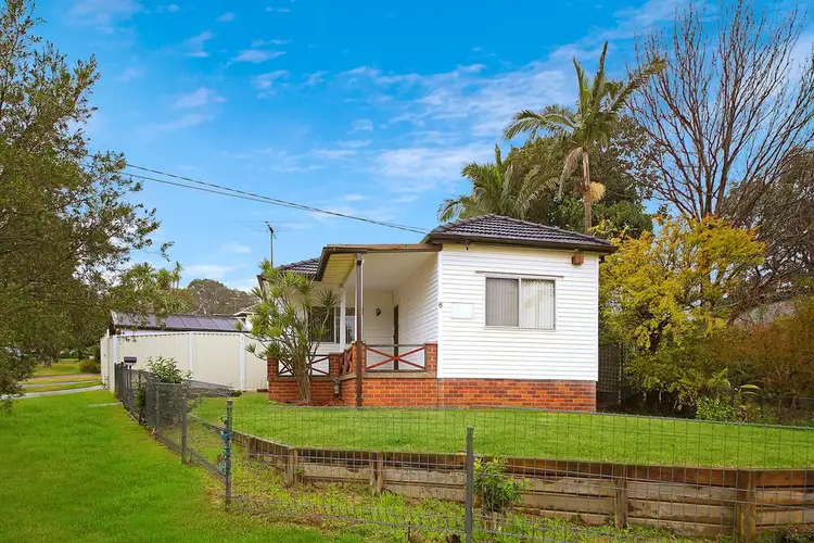 6 Daisy Street, Roselands NSW 2196