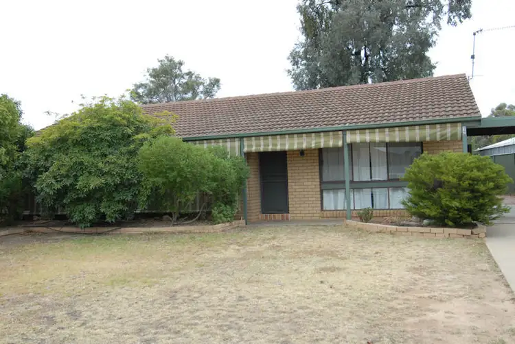 12 Johnston Crescent, Deniliquin NSW 2710