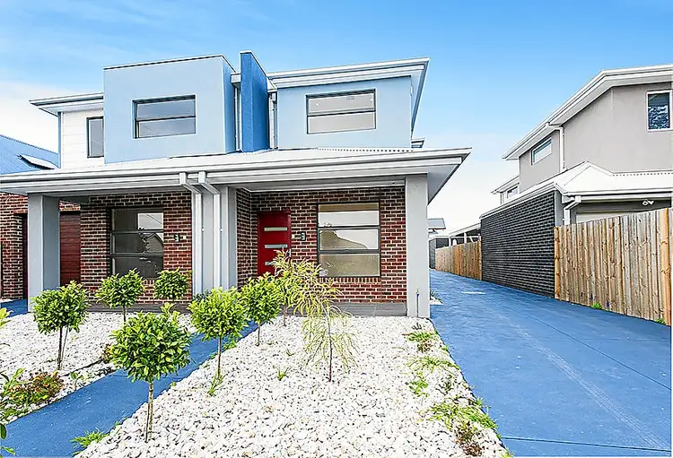 2/24 Laurie Street, Newport VIC 3015