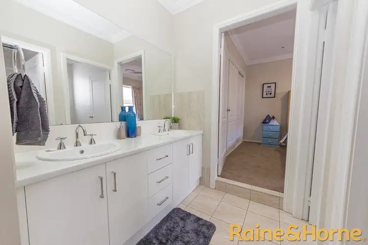 Seventh view of Homely house listing, 3 Dal Santo Court, Dubbo NSW 2830