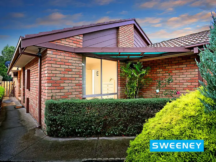 2/10 McAlpine Court, Altona VIC 3018